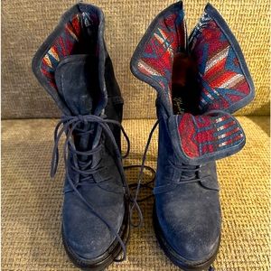 Distressed blue suede platform boot